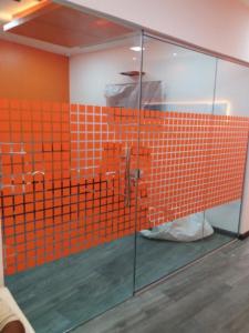 Supp, install, dismantl & reapir glass partition, framless doors, Shower doors