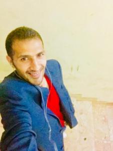 Well experience seeking job in warehouse/logistics /Sales Merchandiser have UAE license no 3