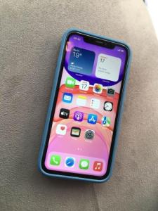 iphone 11 64GB