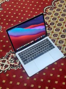 MacBook Pro 2018, 5 months of warranty