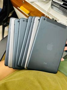 ipad mini 1 at 50% Discount pirce -