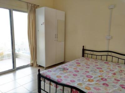 LADIES BED SPACE 700 AVAILABLE AT BUR DUBAI