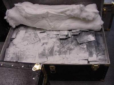 Available Automatic cleaning machine to clean black or stained notes,