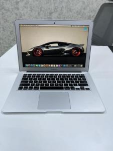 Apple MacBook Air -
