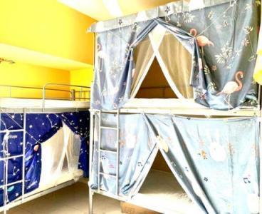 Partitions/ Bedspace Available