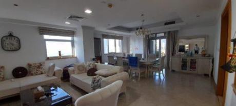 LOVELY PENTHOUSE FOR SALE/ EXECUTIVE TOWERS/BUSINESS BAY