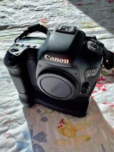 Professional Canon Camera with lenses and flash