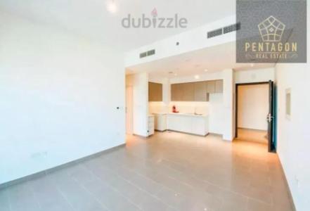 Brand new chiller free apartment on mid floor