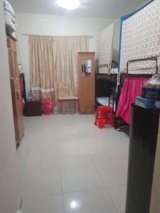 BEDSPACE AVAILABLE FOR FILIPINO LADIES OPPOSITE MASHREQ BANK METRO STATION