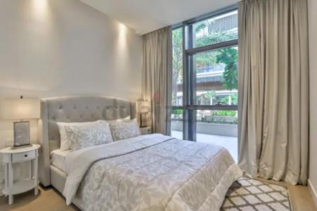 Cozy 2 Beds, Direct Pool Access in City Walk 11B