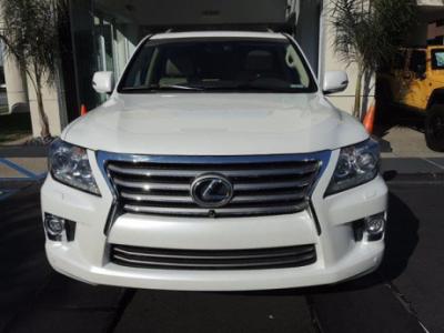 NEATLY USED LEXUS LX 570 2014