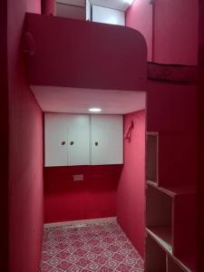 Loft partition room available now