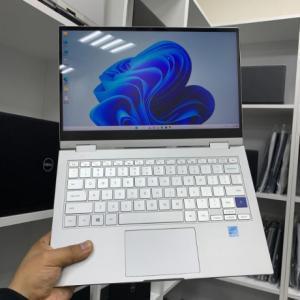 Samsung - Intel Core i7 -