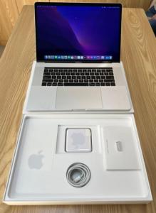 Apple MacBook Pro Touch Bar