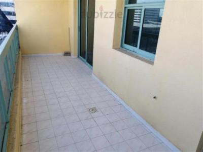 Family shering allow only 30 seconds walk burjman metro 1bhk 2bath huge balcony only 42k 43k