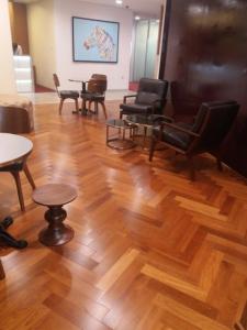 Zahir Carpentry & wood polish srvices LLC 0525868078 - Dubai