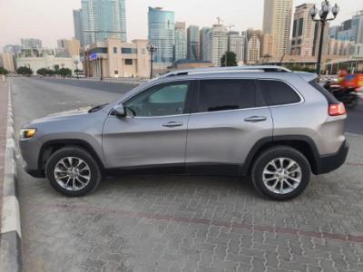 Jeep Cherokee 2019 2.4L V4 جيب شيروكي فل ابشن - Dubai