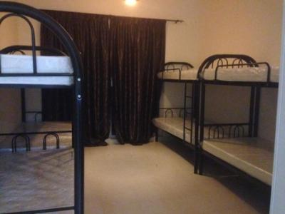 Bed Space available in studio flat for Kerala bachelors