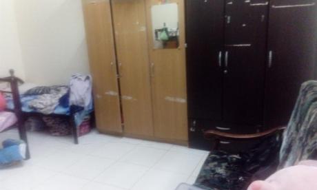 Room available for a 1 working lady