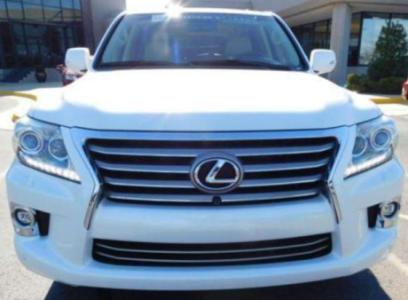 LEXUS LX 570 2014, FULL OPTION, FAMILY SIZE CAR