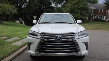 2016 Lexus LX 570 6,930 OMR
