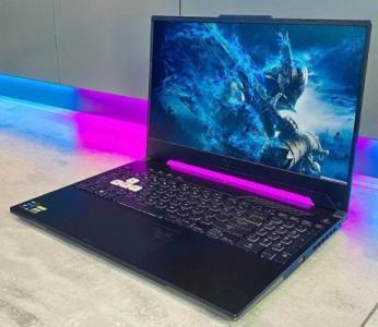 ASUS TUF Dash F15 + Razer Basilisk V3 + Original Bag