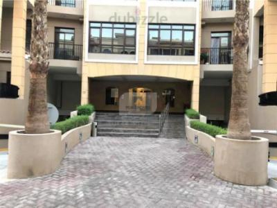 SPACIOUS 4BR VILLA | MAIDS ROOM | BALCONY | PRIVATE PARING-GARDEN