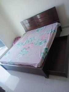 Beautiful King size bed with mattress