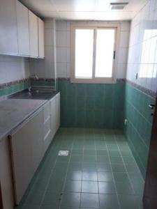 Well maintained 2 BHK Apartment with Central A/C available for rent in Bur Dubai