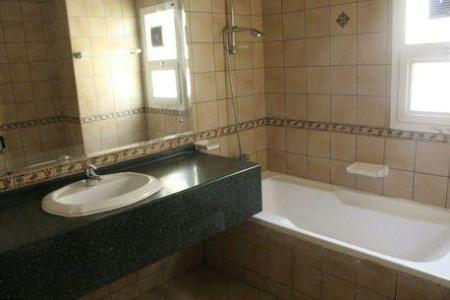 AED 250 / week - WEEKLY BED SPACE AVAILABLE