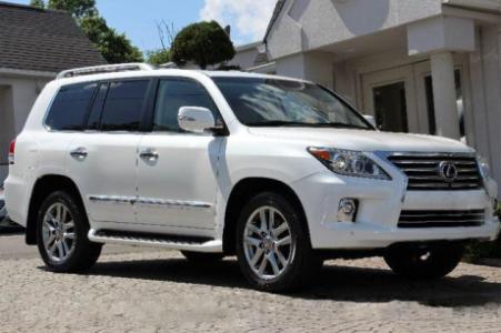 2015 Lexus LX570 Gulf Spec