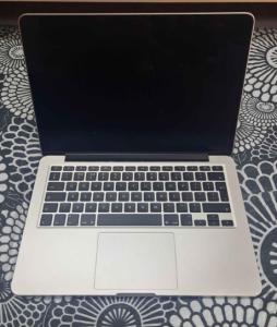 Macbook Pro A1502 - Dubai