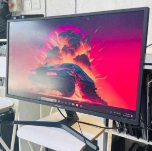 Samsung U32J590UQ – 32” 4K UHD Monitor