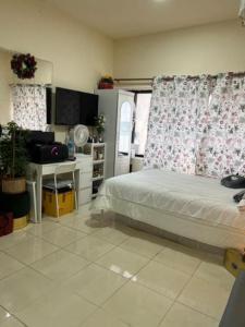 Room and partition -