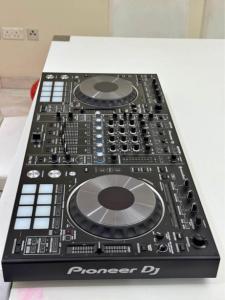 Urgent selling PIONEER DDJ RZ ( professional)