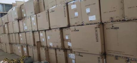 Bitmain Antminer L7 9500MH/s Asic crypto miner