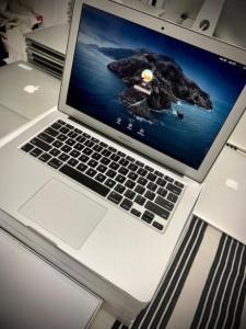 MacBook Air FOR WHOLESALE