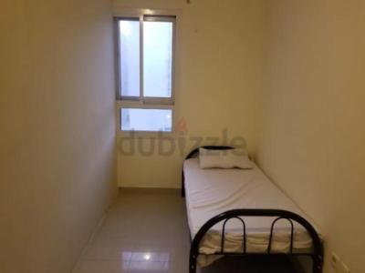 Spacious partition in al khail gate 2