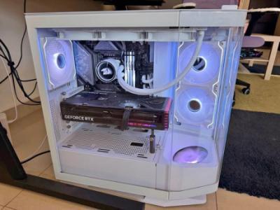 Gaming computer + Monitor