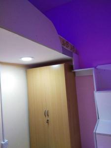 Fully closed partition available -