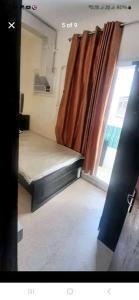 couple partition available