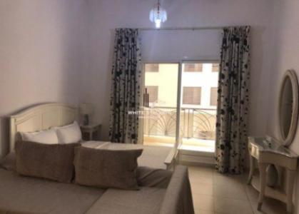 FULLY FURNISHED STUDIO WITH BALCONY + KITCHEN APPLIANCES BY 4 CHQS