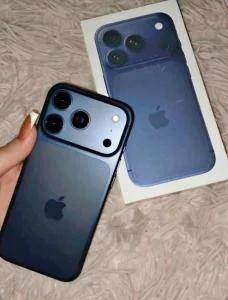 17 PRO MAX BLUE APPLE