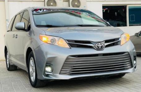 Toyota Sienna EL 2016 Model Contact my WhatsApp +971 55 491 2580