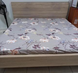 Bed for sale with matress