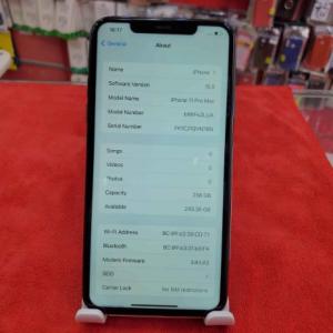 I phone 11 pro max 256 Gb