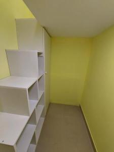 LOFT SOLO AND COUPLE PARTITION