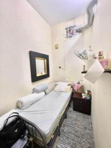 fully closed partition