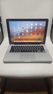 Sale Apple MacBook Pro 2011/12 Processor: Core i5 2.5GHz intel Screen Display: 13" Memory: 8GB RAM