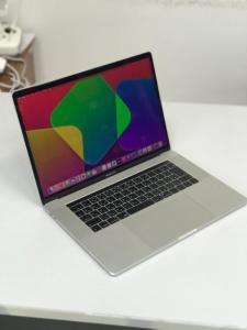 MacBook Pro 2018,